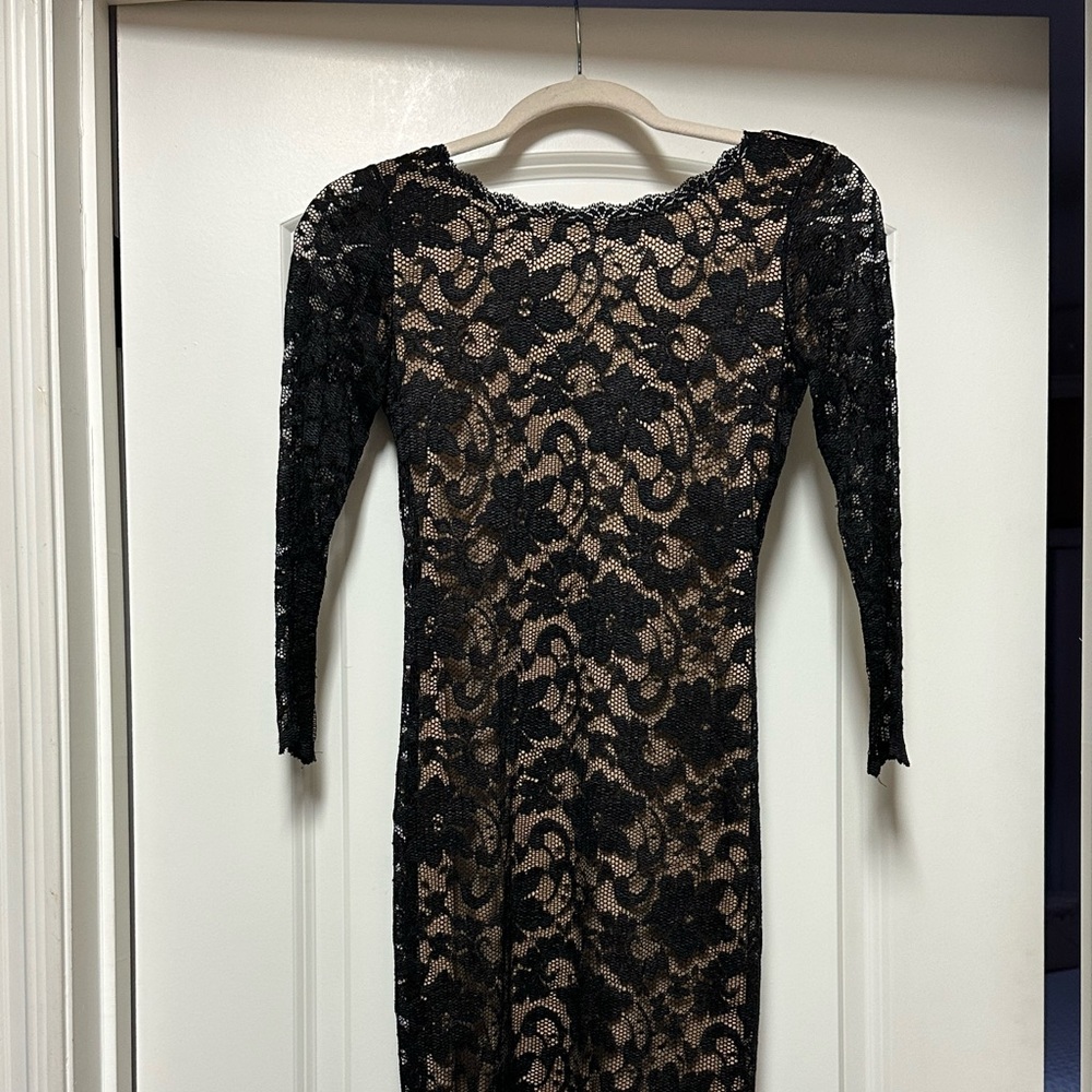 B Darlin Black and Cream Long Sleeve Bodycon Dress- NWOT